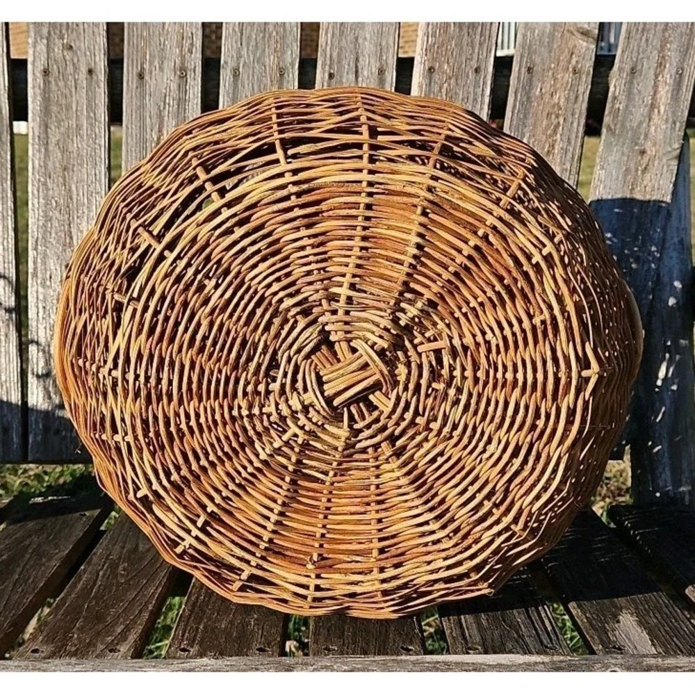 Vintage Wicker Basket Large Hand Woven With A Beautiful Scallped Edge Lid